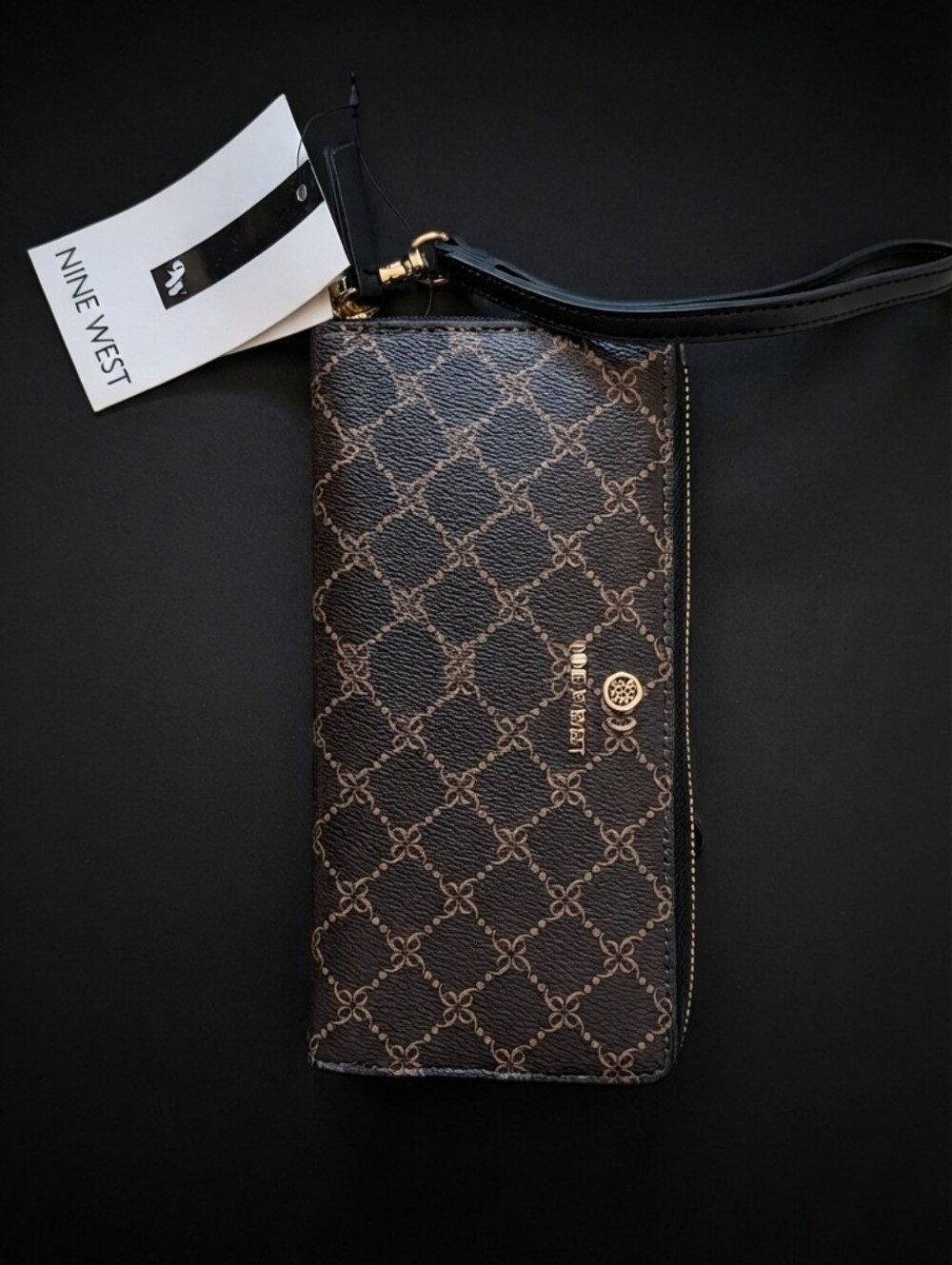 Nine West Monogram Zip-Around Wristlet Wallet (NWT)